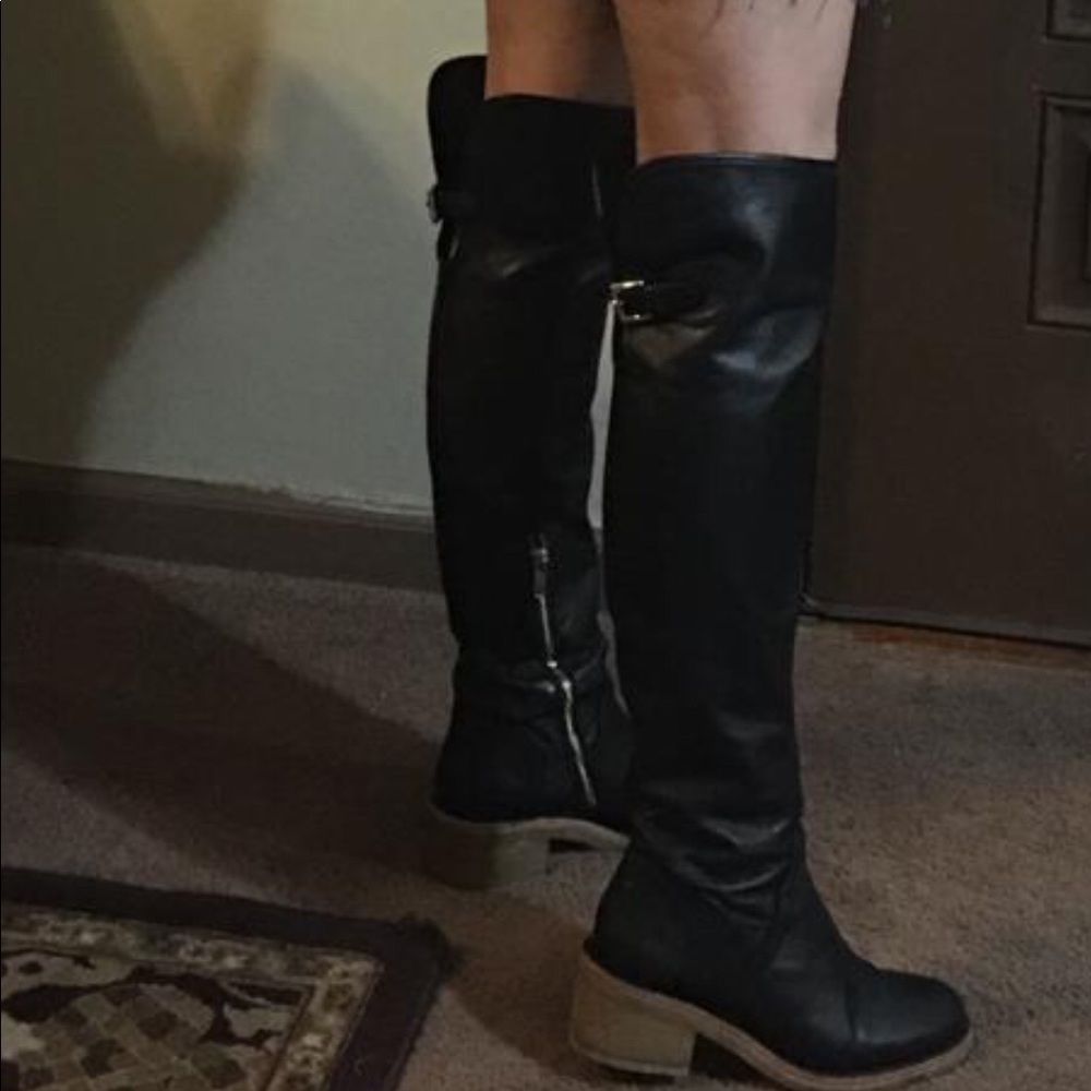 Boots coach size 7